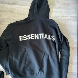 ESSENTIALS FEAR OF GOD SWEATER